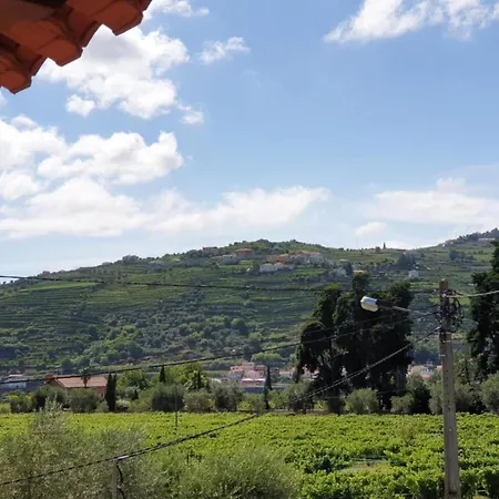 Dom wakacyjny Comfortable House In With Unfenced Garden Lamego