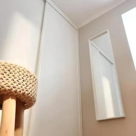 Comfortable House In With Unfenced Garden Feriehus