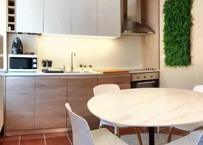 Comfortable House In With Unfenced Garden